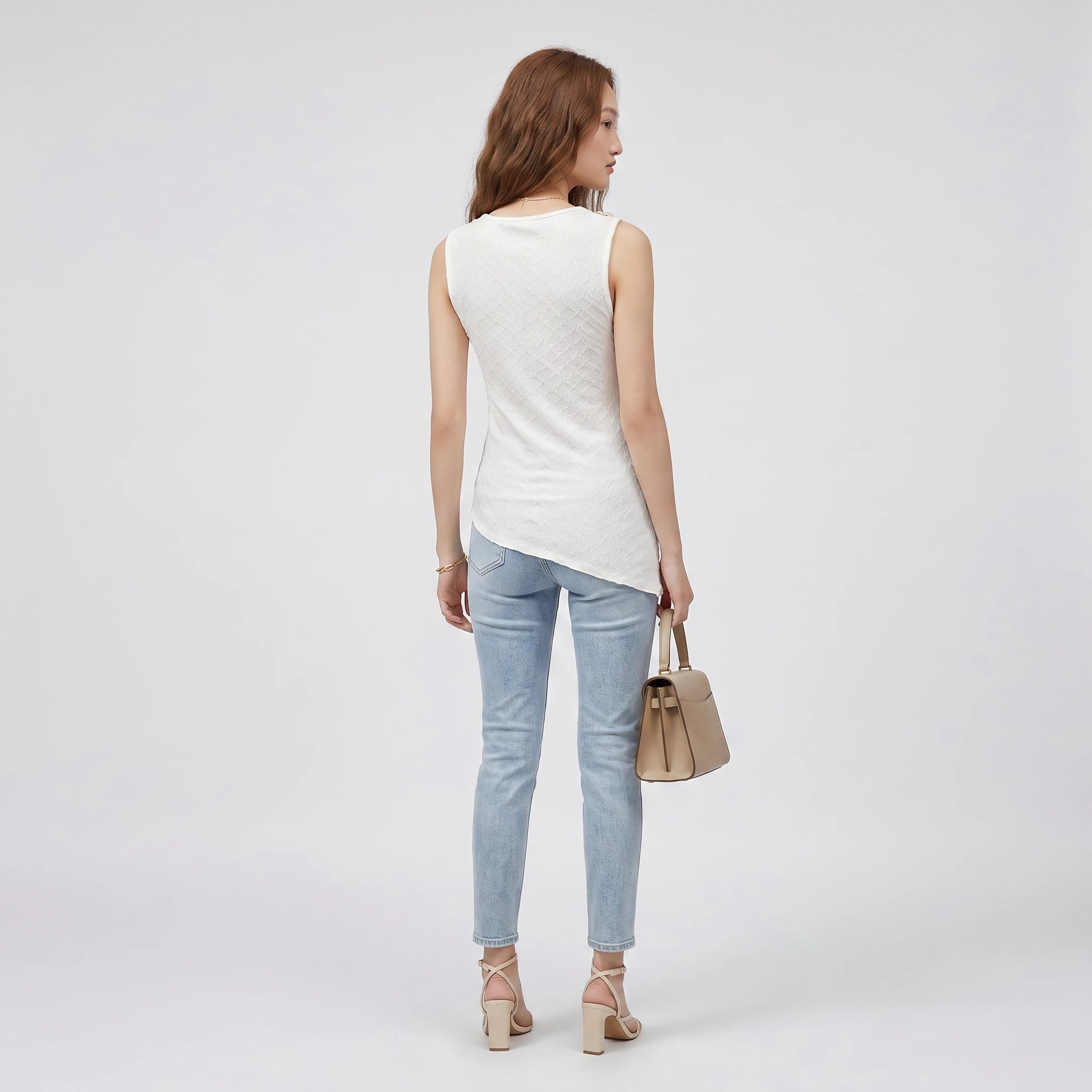 Asymmetric Cutout Hardware Top WHD0605123-S-260327